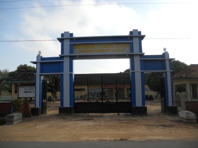 Gerbang Sekolah